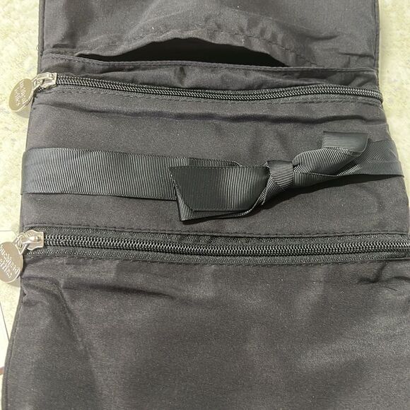 Buckhead Bettie’s Jewelry Roll NWT - Picture 6 of 6